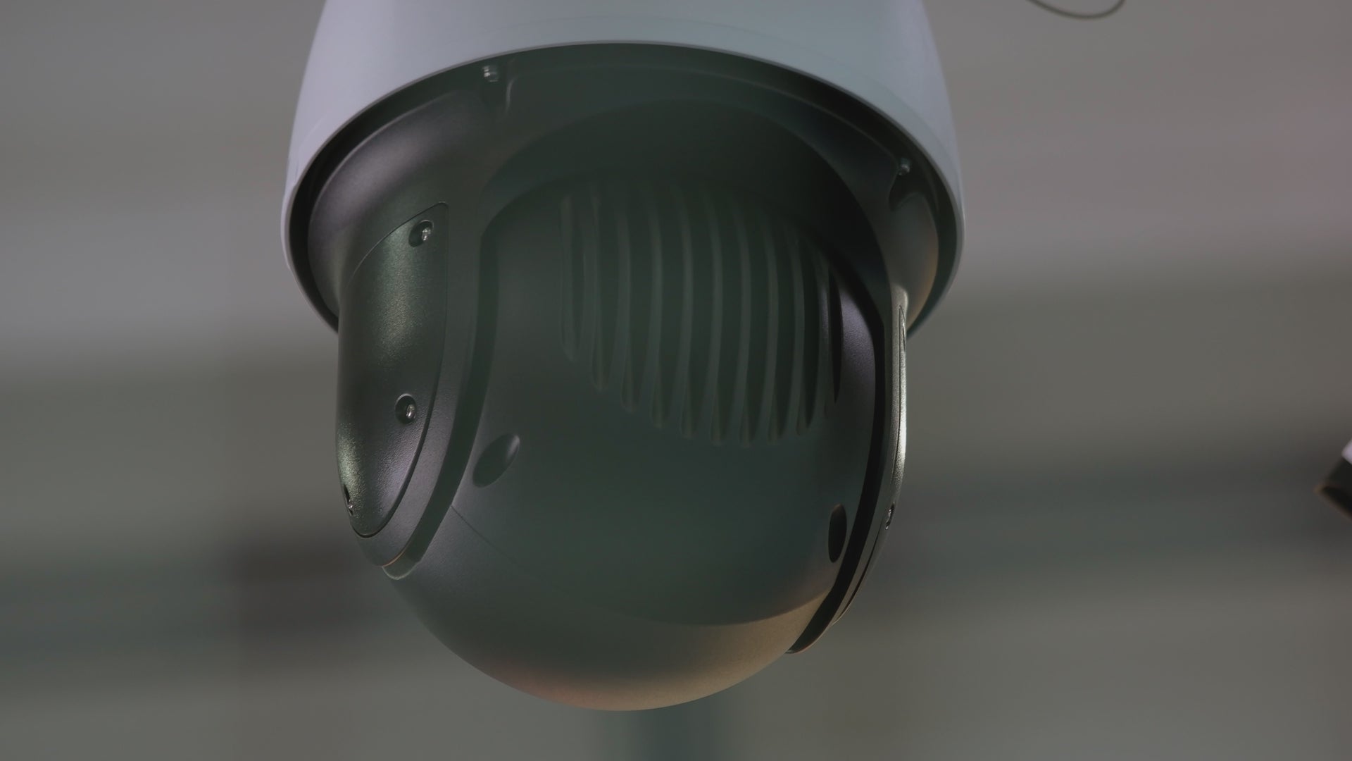 Load video: Vandal-resistant CCTV camera for industrial areas